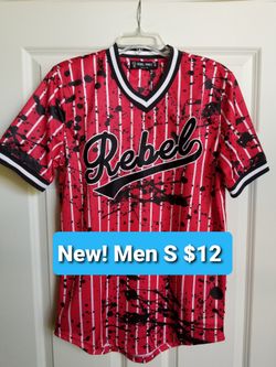NEW! Rebel Minds Men's Small Custom Stitched V-Neck Shirt