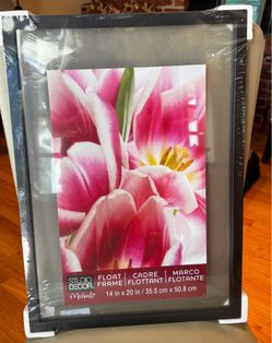 New Studio Décor 14” x 20” Black Float Frame – Sealed
