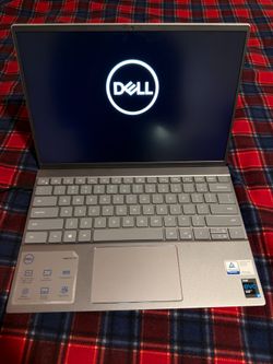 Dell Inspiron 13, stuck on Dell logo