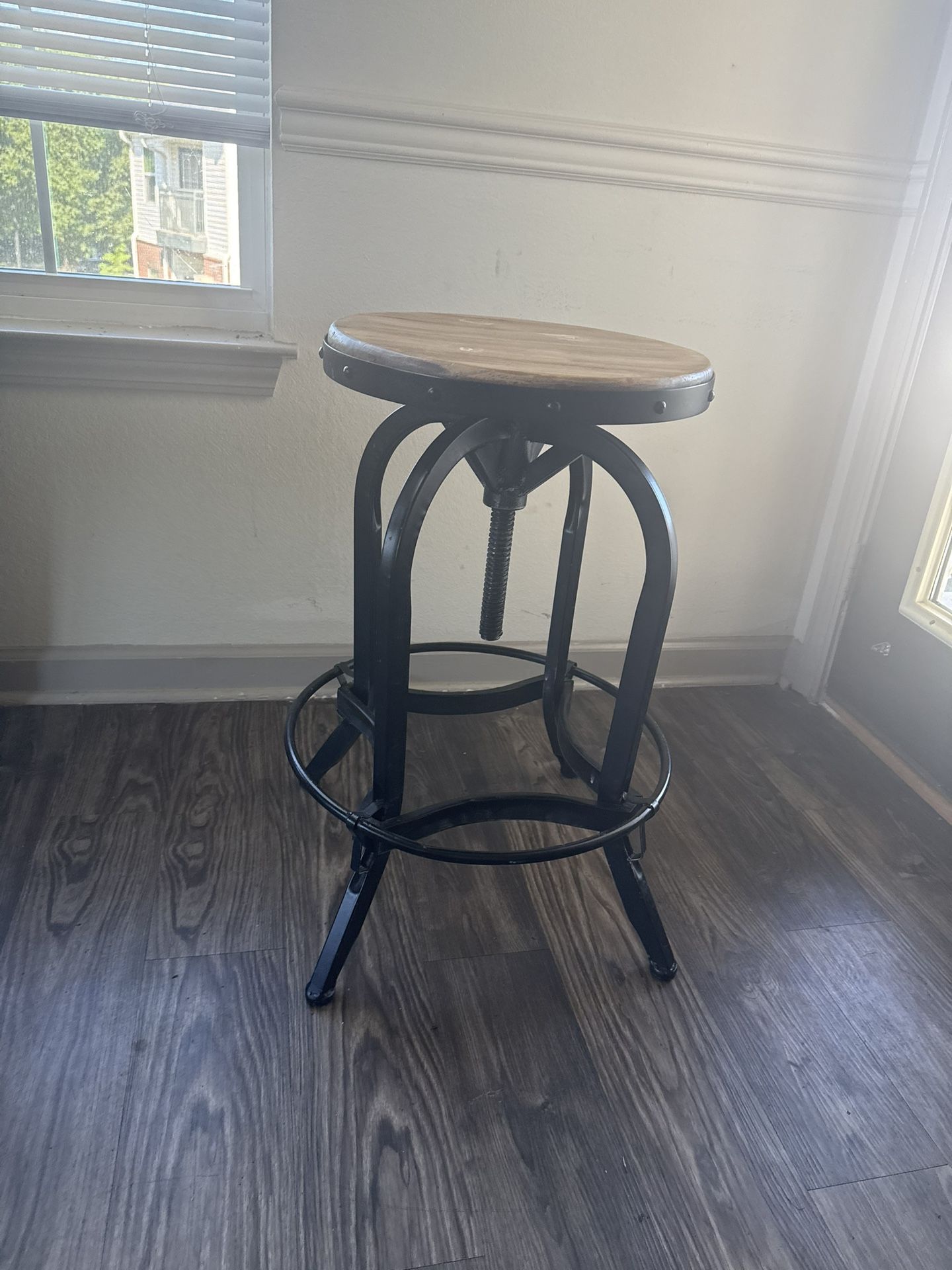 3 Bar Stools