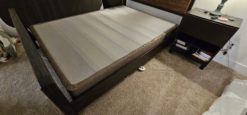 Ashley Wesling Queen Bed Frame And Box Spring