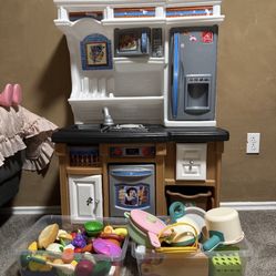 Kids Kitchen With Accessories 