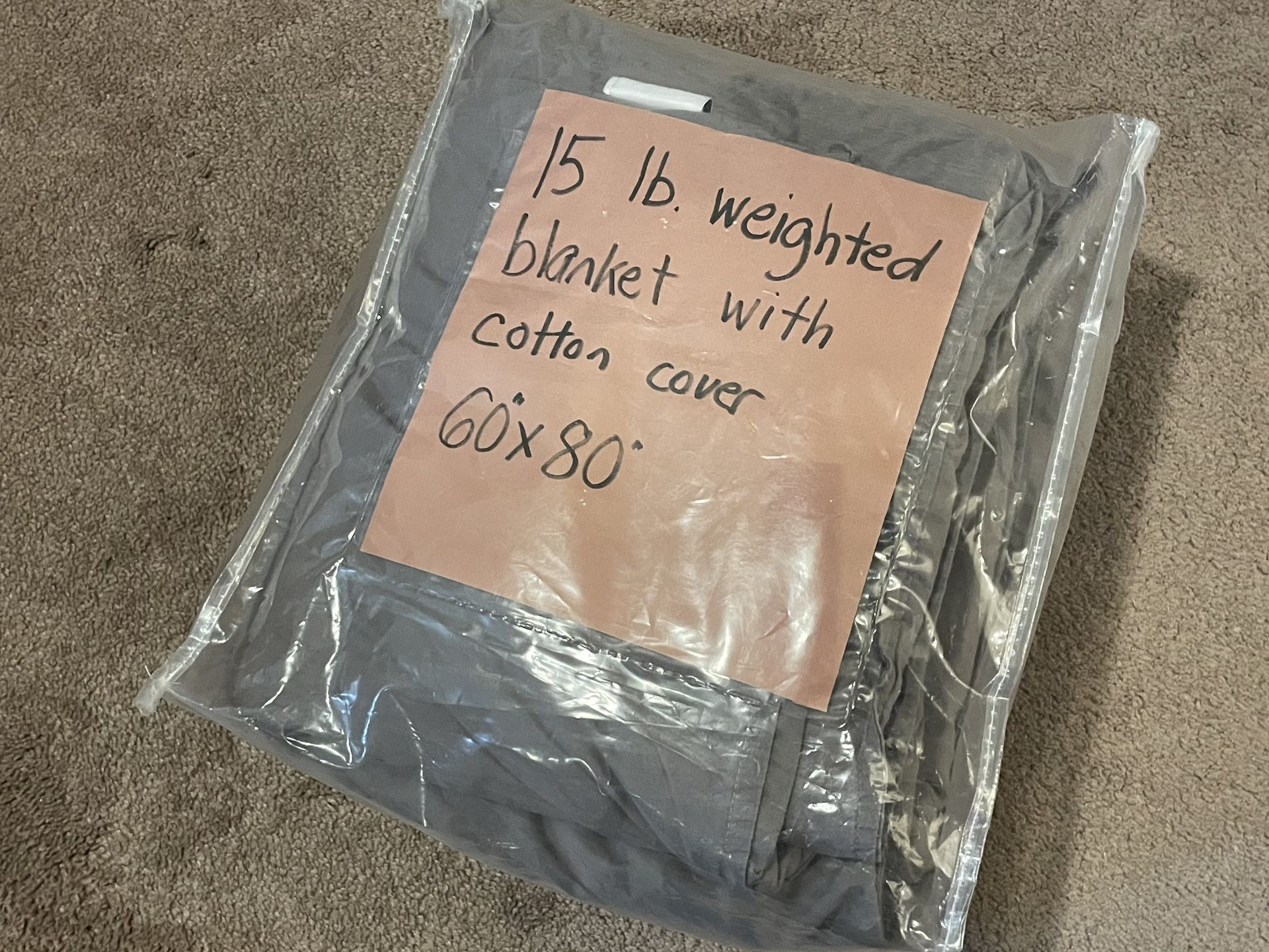 15 lb weighted blanket with gray cover, 60"x80"
