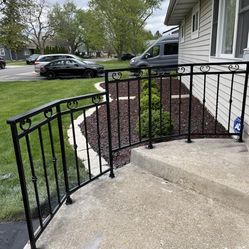 Fence (wood,metal,  plastic)