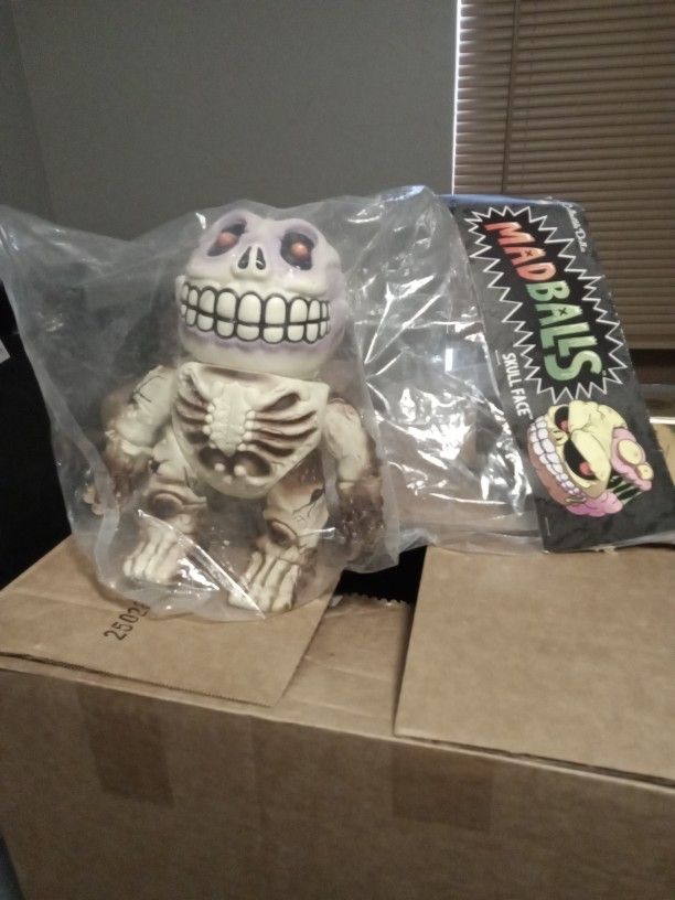 Mad Balls Skull Face
