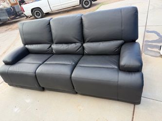 3 seat Reclining Couch
