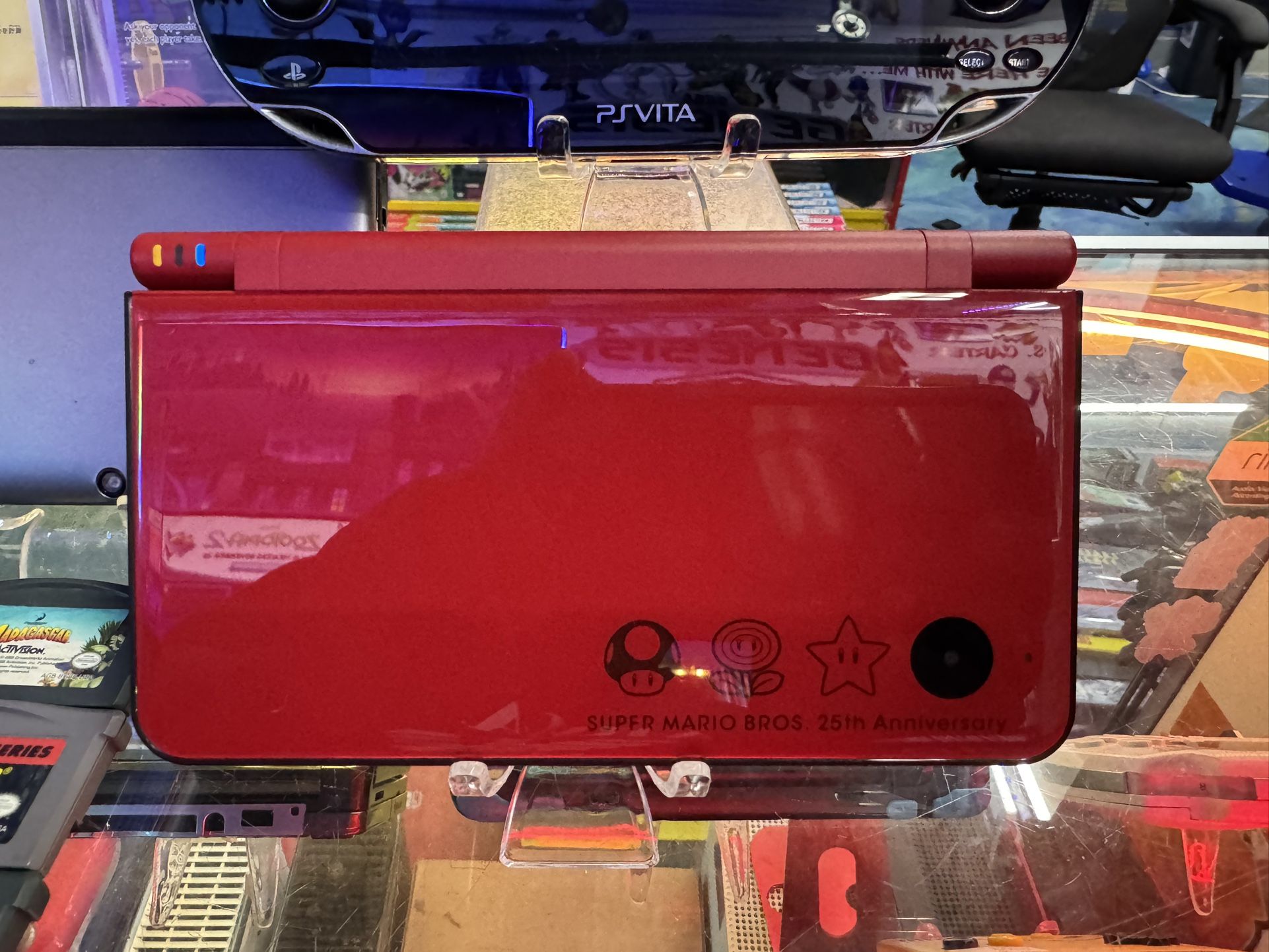 Nintendo DSi XL - Mario Bros 25th Anniversary Edition