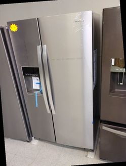 WHIRLPOOL STAINLESS STEEL COUNTER DEPTH SIDE BY SIDE REFRIGERATOR OPEN BOX ITEM