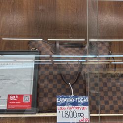 Louis Vuitton Set