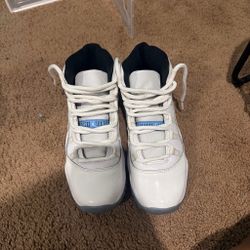 Air Jordan 11 Retro White Blue Sneakers