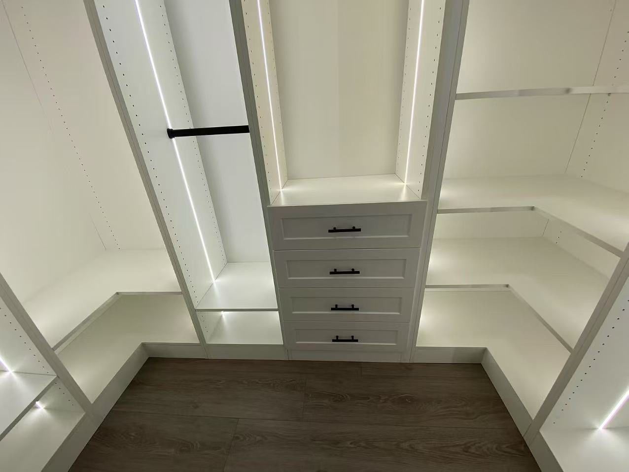 Walk in closet