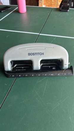 Bostitch 3 hole punch