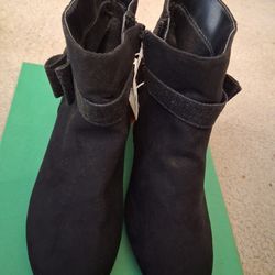 Flowers by Nina black suede boots 