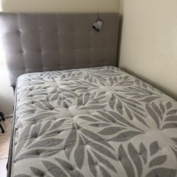 Queen Size Mattress And Bed Frame 
