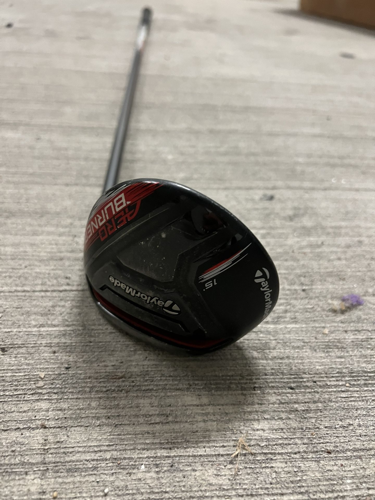 Hybride TaylorMade Aero Burner 28° 6 - Shaft Matrix Speed RUL-Z 55g Ladies Flex - Pour Femme Droitière - Occasion