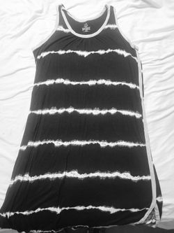 Black and Black and White  2XL Dresses