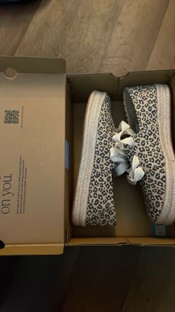 Toms