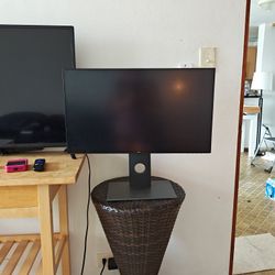 Dell Computer Monitor – Works Great