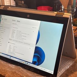 HP ENVY 15.6 Touchscreen - 2 In 1- Pristine Condition