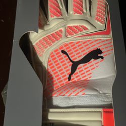 Puma Goalkeeper Gloves – Size 9 – Brand New
