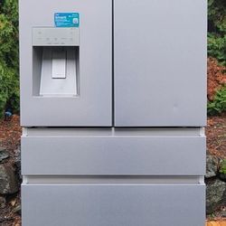 Hisense 4-door Refrigerator W36xD33xH69 Inches 