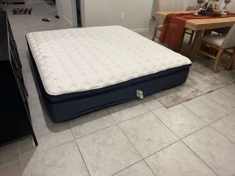 King Pillow Top Mattress