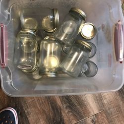 CANNING JARS 17 Pints New