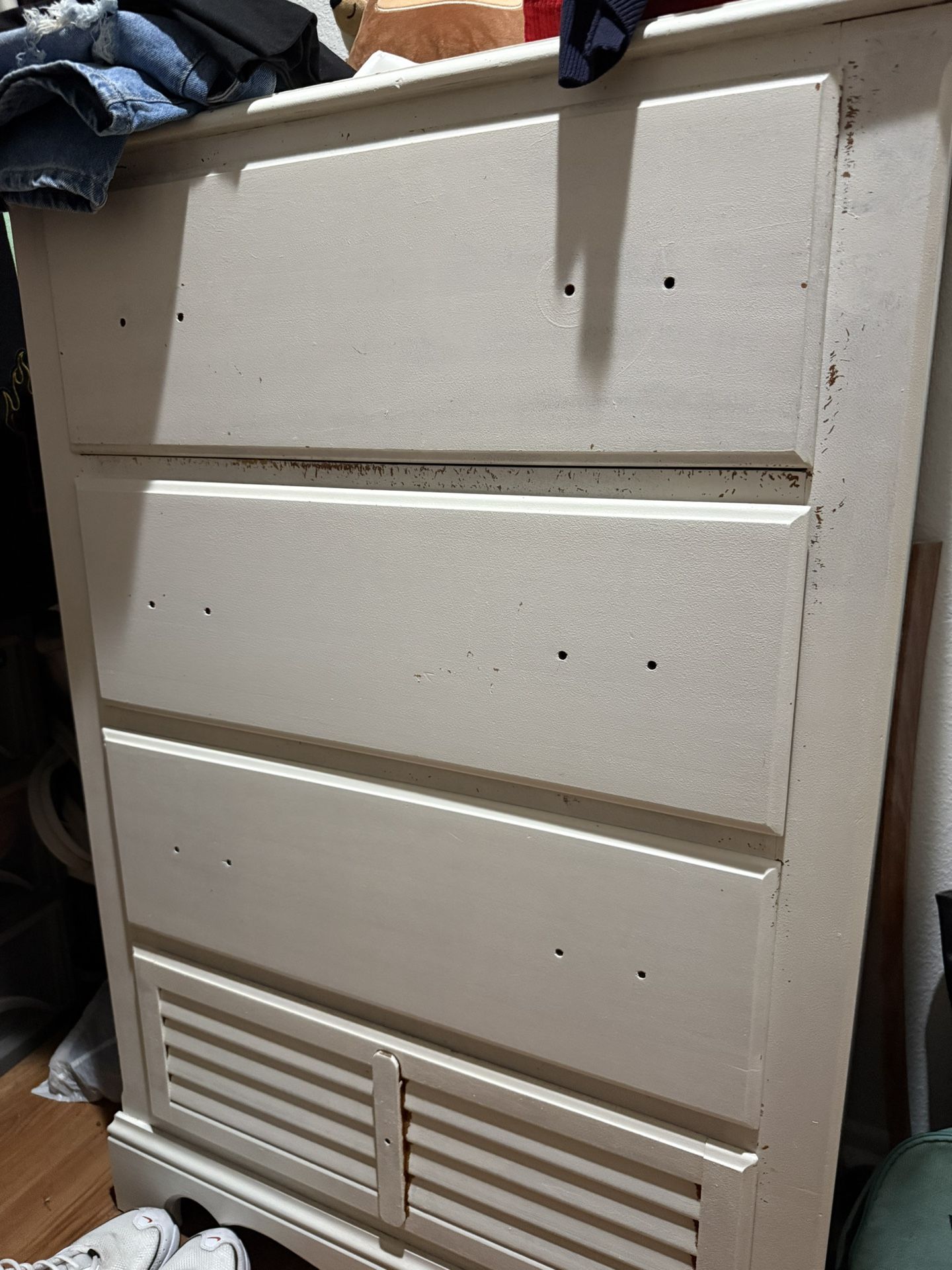 White Wooden Dresser