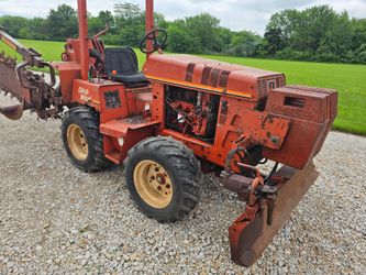 2000 Ditch Witch 3700DD