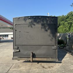 🚐 2002 Fleetwood Travel Trailer – $2,000 OBO