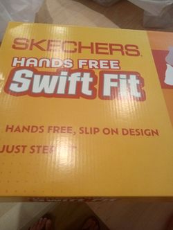 NEW Men's Skechers size 12