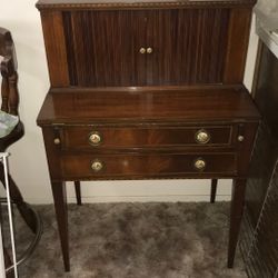 Ladies Federal Style Inlaid Mahogany Tambour Writing Desk