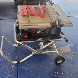Bosch Table saw With Portable Stand