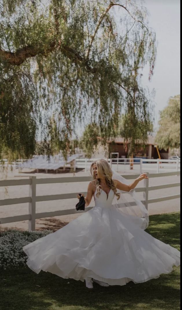 Stella York #6988 Wedding Dress Ball Gown
