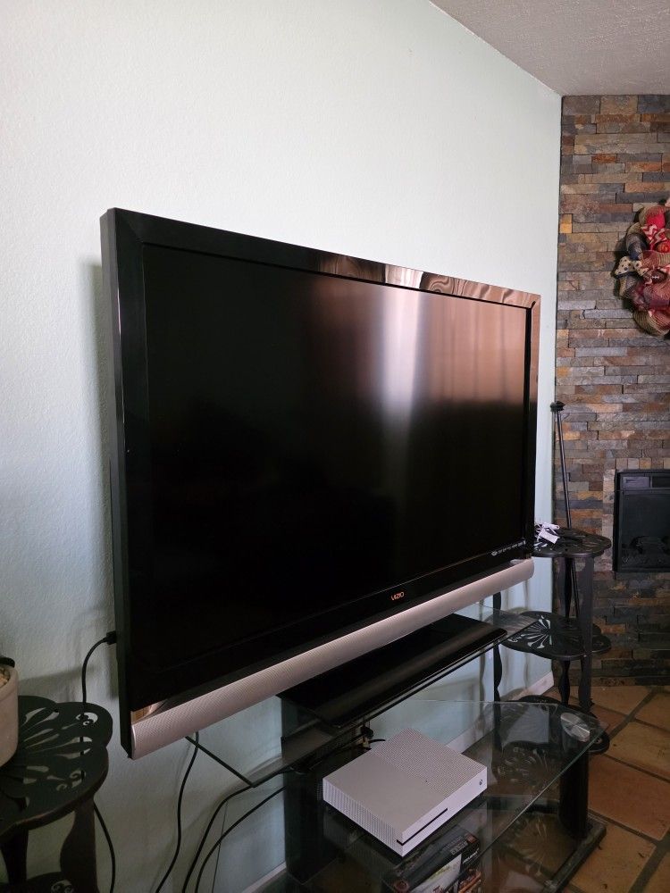 55" VIZIO TV