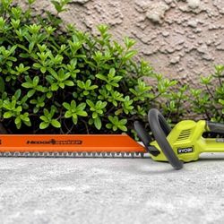RYOBI 40V  24" Battery Hedge Trimmer (Tool only