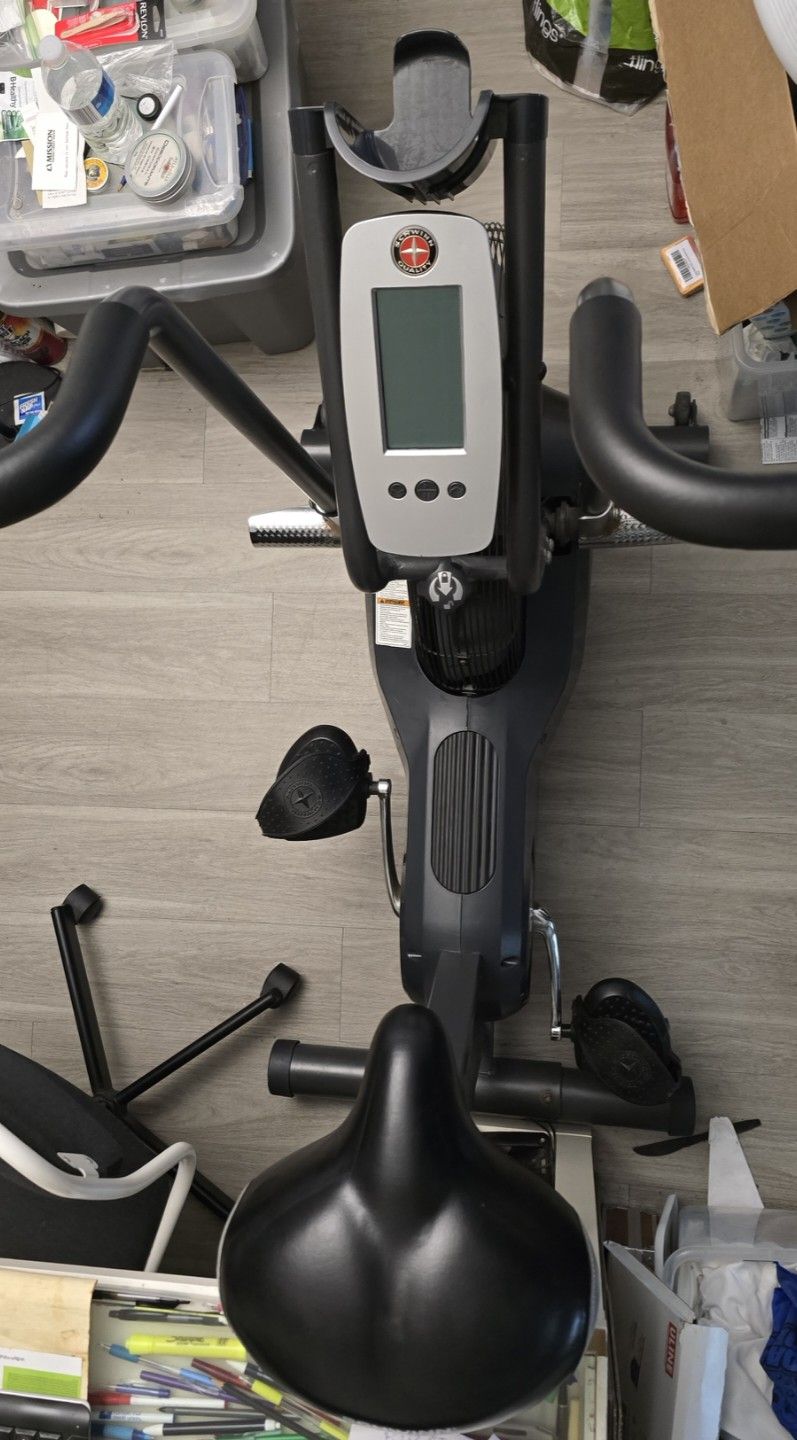 AD6 Schwinn Exercise Bike