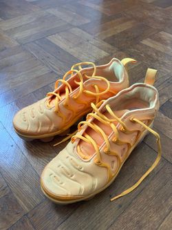 Nike Vapormax Plus yolk size 8