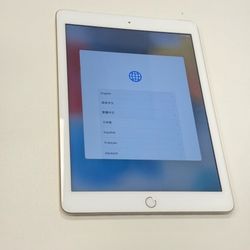 Apple iPad 5th Gen 9.7 inch 