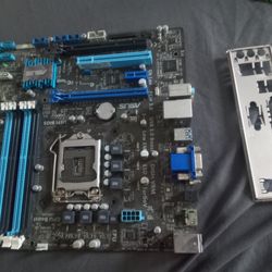 ASUS P8Z77 M  - Motherboard - LGA1155 - ATX 