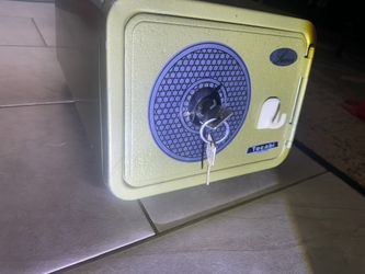 Safe, Fire