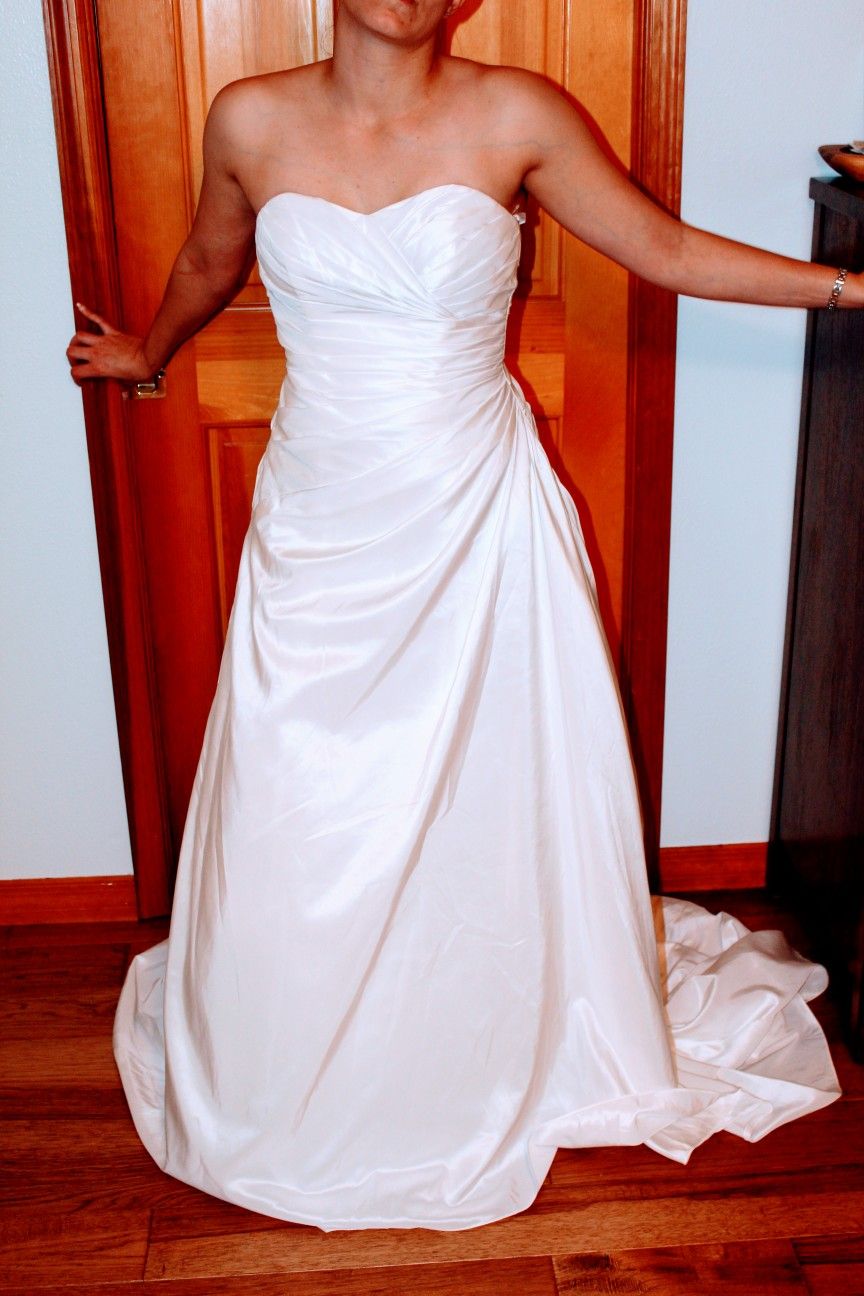Brand New Wedding Gown, Want Sold ASAP