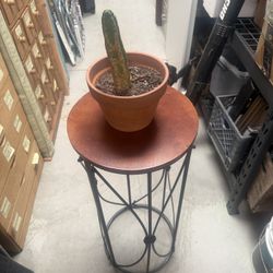 Small Round Accent Table / Plant Stand – Metal & Wood