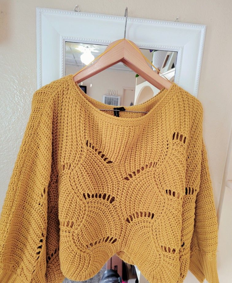 Women's Pullover Cropped Sweater
