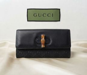 AUTH Vintage Long Gucci GG Leather Bamboo Lock Wallet (RARE/Limited Edition)