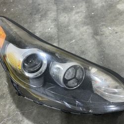 2017-2022 Kia Sportage Right Headlight 92102d9111