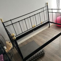 Daybed Frame 