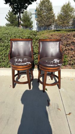 Free Chairs! Barstool swivel, wood!
