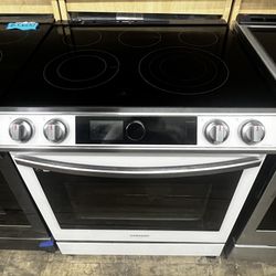 Samsung 30 inch Smart Slide-in Electric Range 