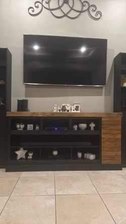Unique TV Stand.Must pick up!!!